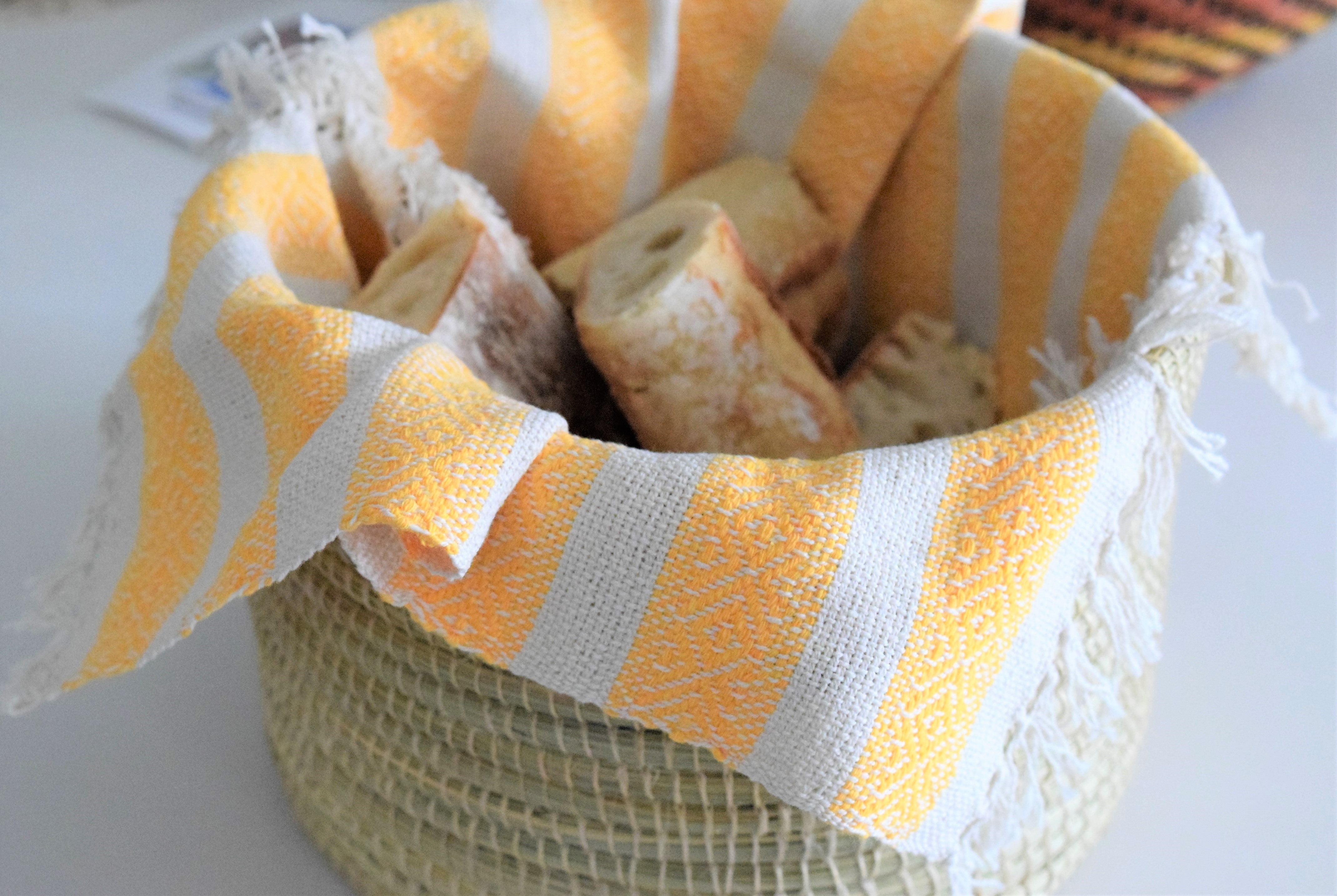 Set of 4 Cotton/Yellow Table Napkins, Placemats